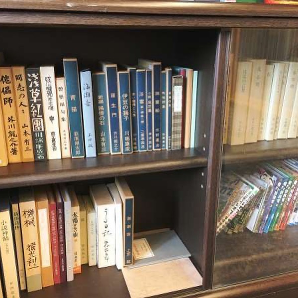 談話室でまったりしてください。