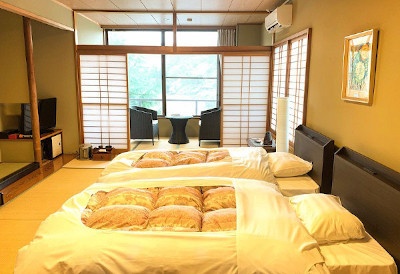 ツインベッドのお部屋をご紹介♪