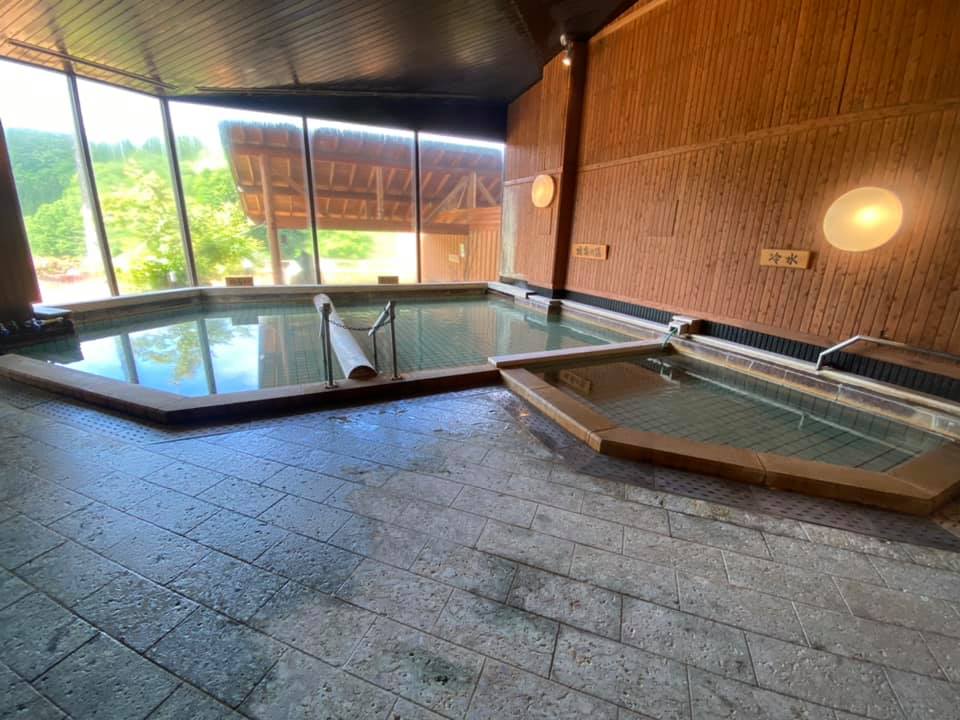 温泉は男女入れ替え制です♪ (冬は固定です)