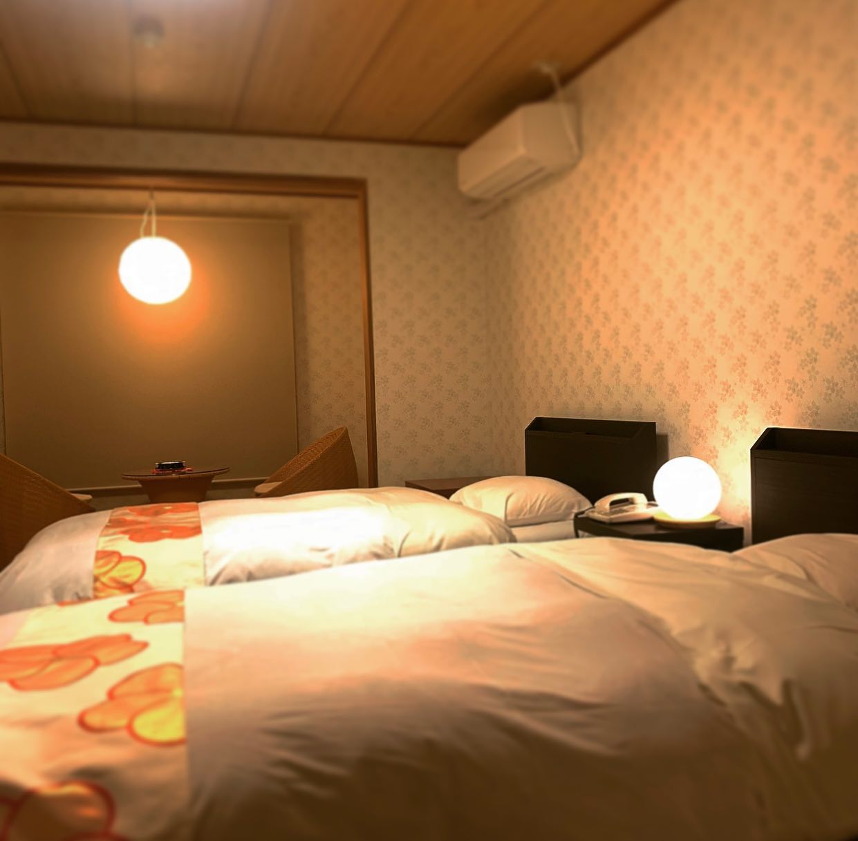 ベッドのお部屋も良いですよ♪