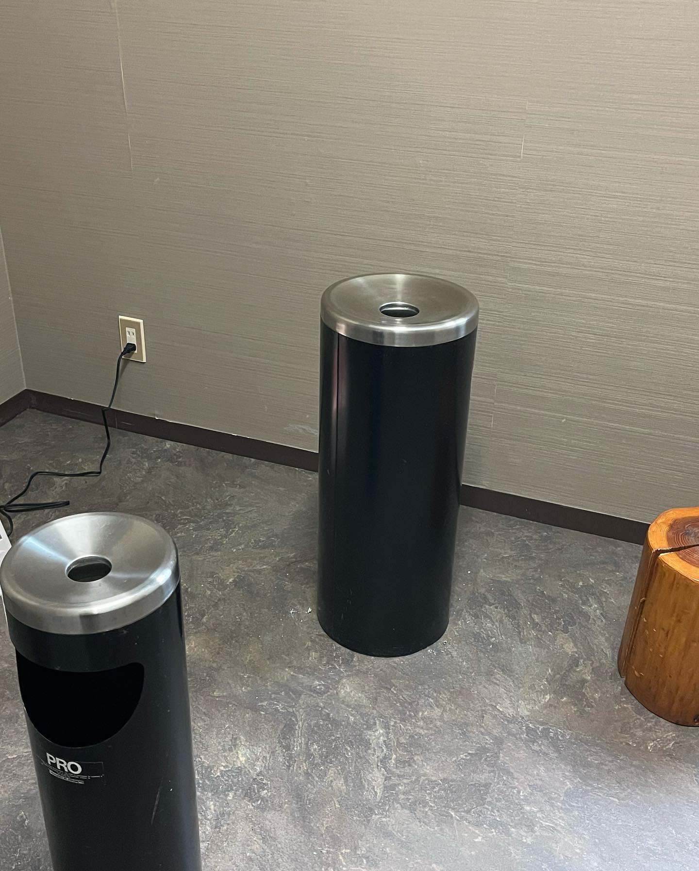 喫煙コーナーのご案内です。