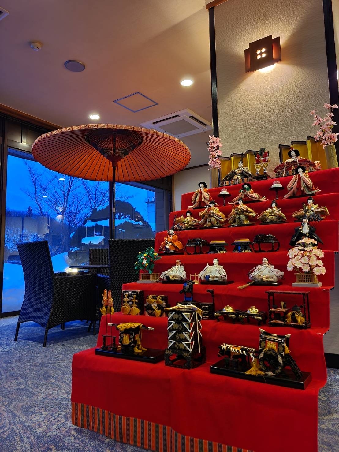 今年もお雛様にごあいさつしました♪